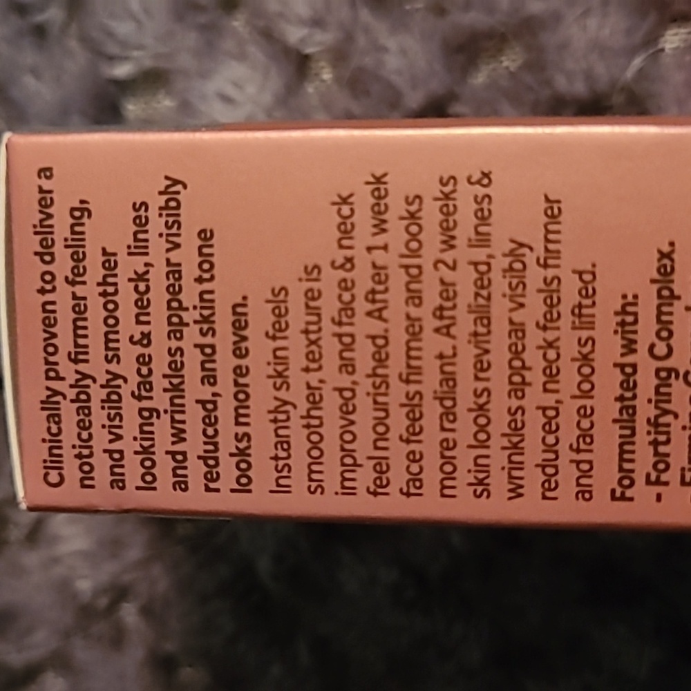 No7 Restore Renew Face Neck Multi Action Serum - Picture 4 of 4